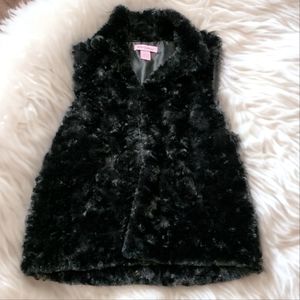 Betsy Johnson Black Faux Fur Vest